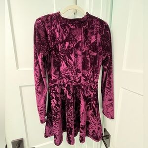 Velvet-feel deep purple dress. Womens small